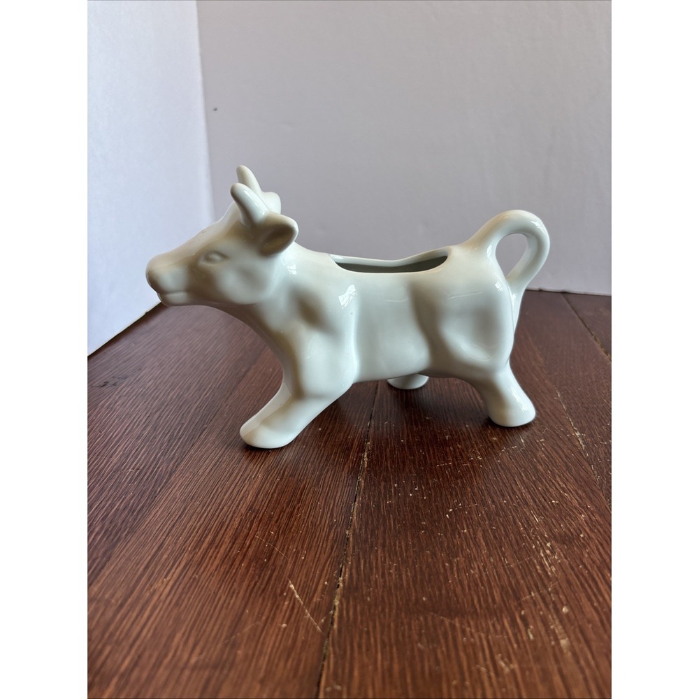Tag White Ceramic Cow Creamer Farmhouse Porcelain Milk Pitcher Dishwasher Safe